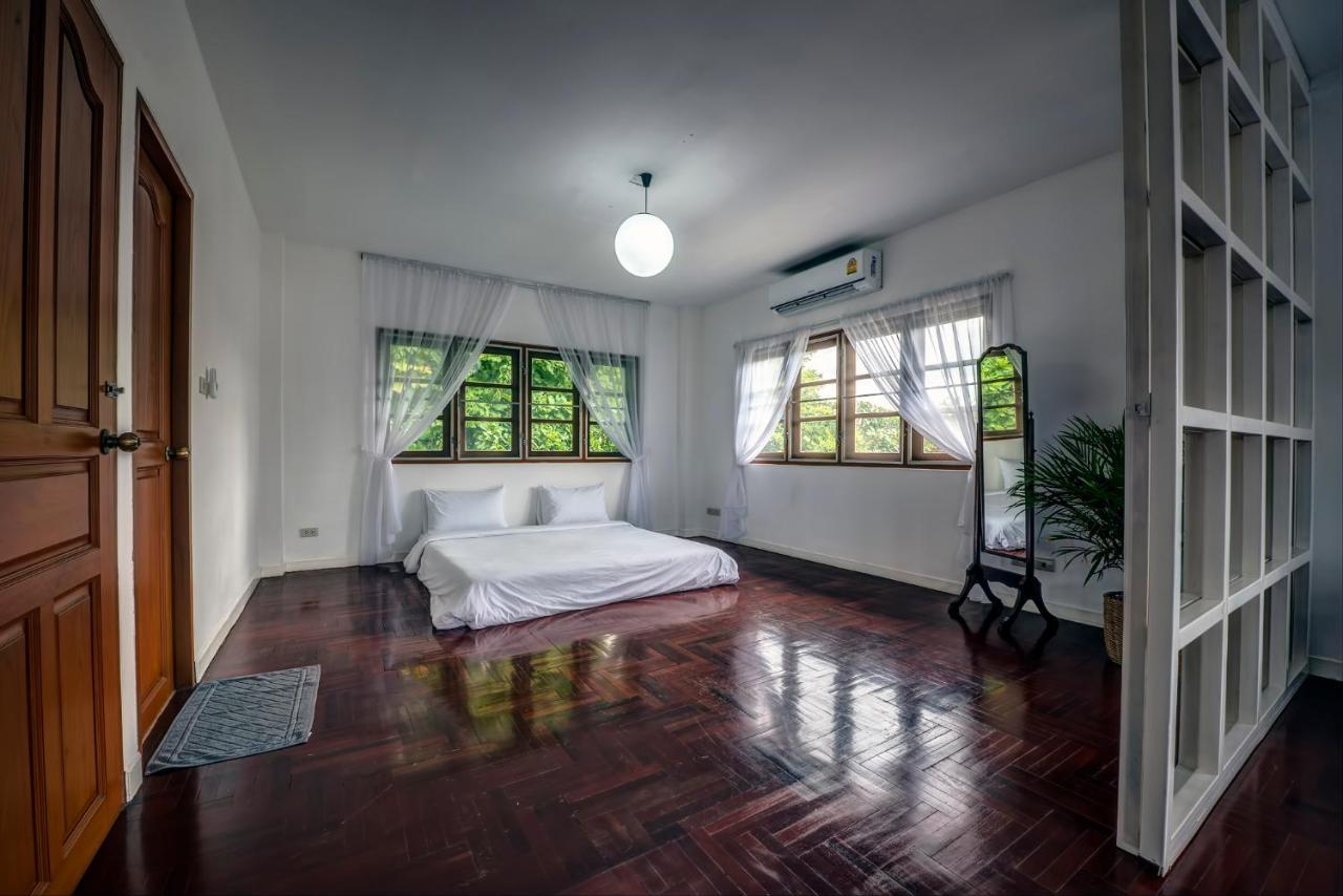 Hotel Doubletree House à Chiang Mai Extérieur photo