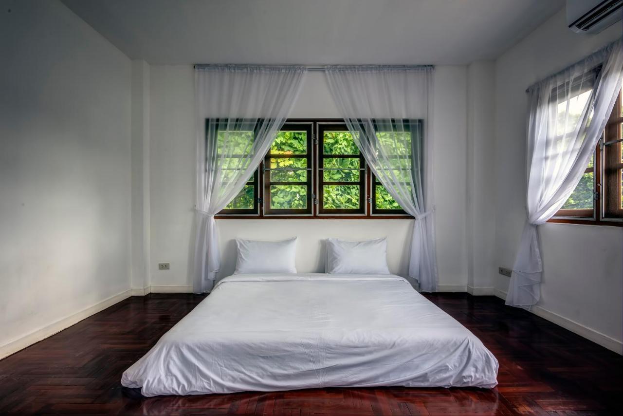 Hotel Doubletree House à Chiang Mai Extérieur photo