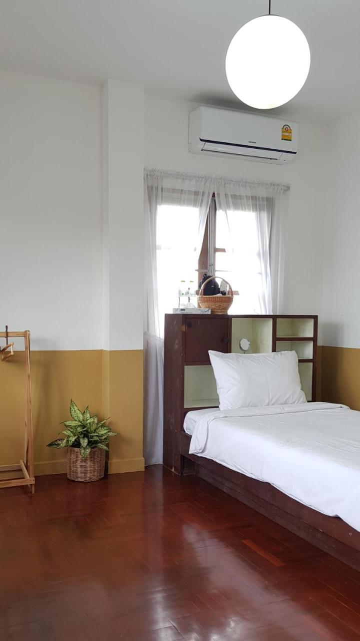Hotel Doubletree House à Chiang Mai Extérieur photo