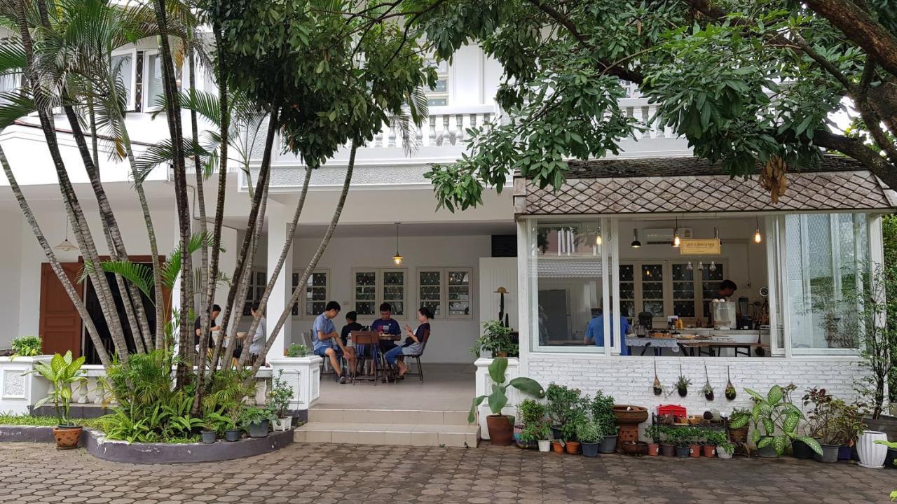 Hotel Doubletree House à Chiang Mai Extérieur photo