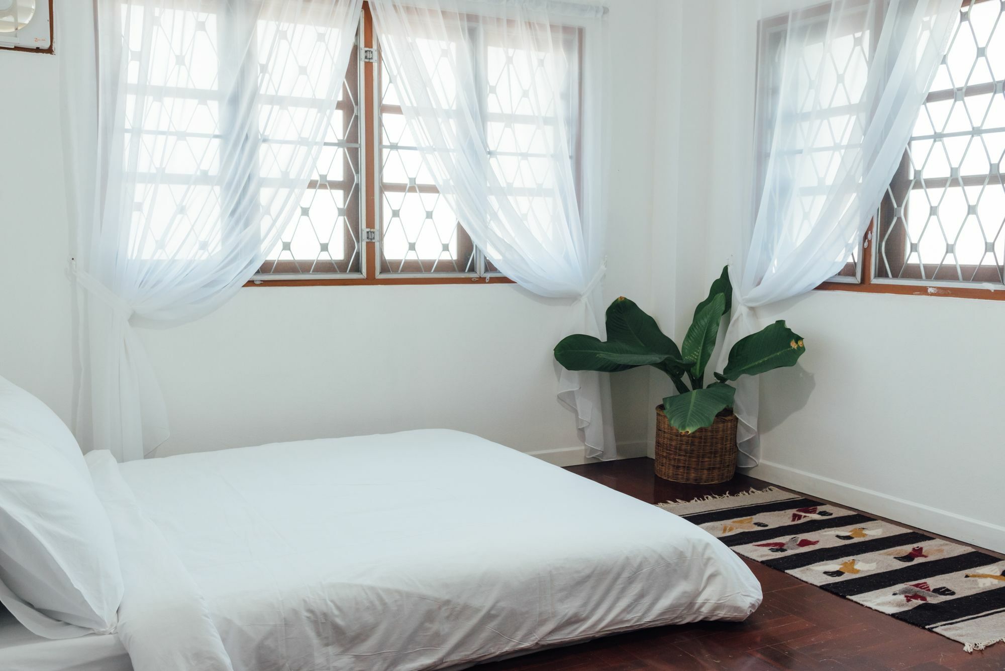 Hotel Doubletree House à Chiang Mai Extérieur photo